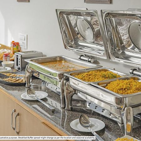 Itsy Hotels Anjali Mahal 500, Mtrs From Mathura Railway Station מראה חיצוני תמונה
