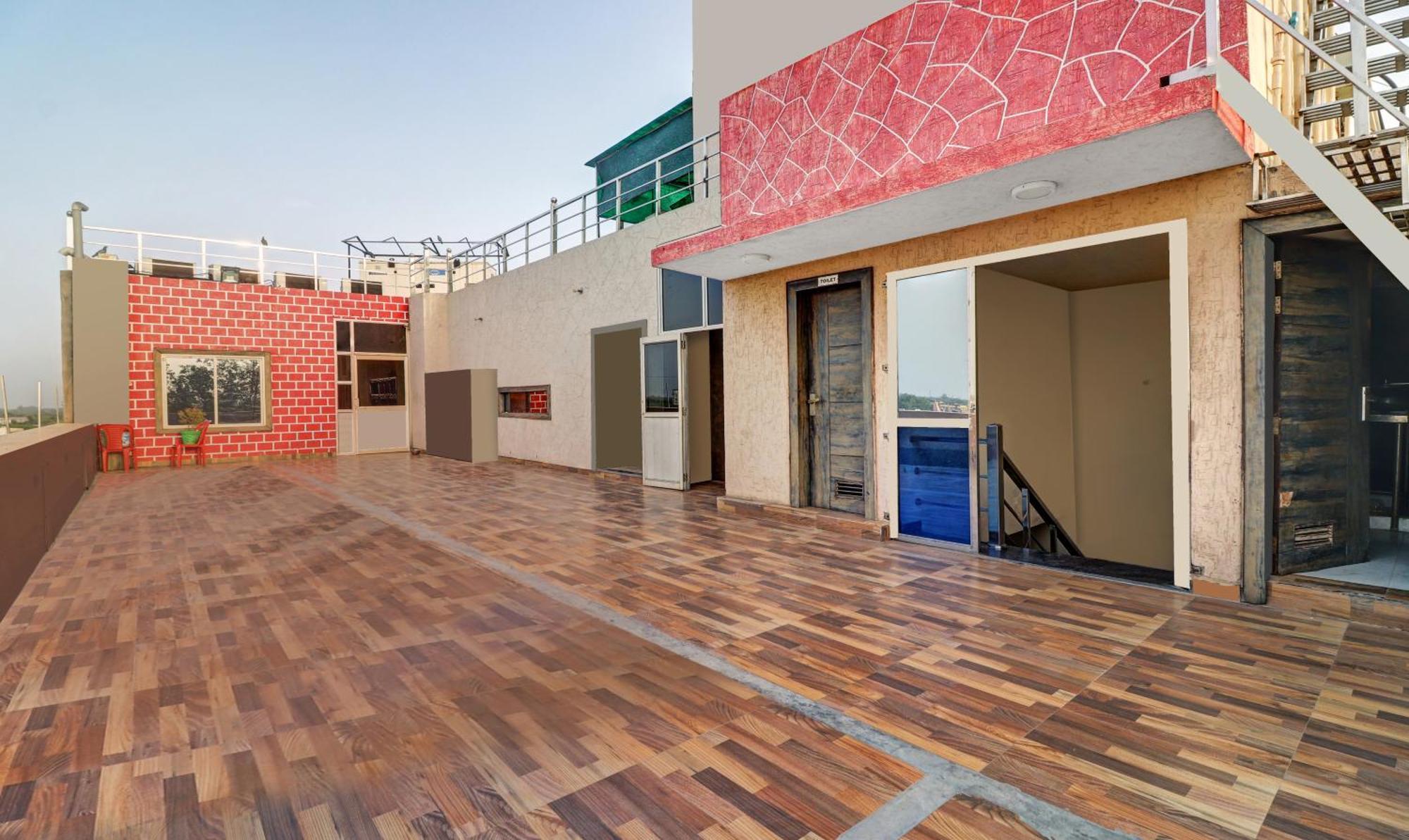 Itsy Hotels Anjali Mahal 500, Mtrs From Mathura Railway Station מראה חיצוני תמונה